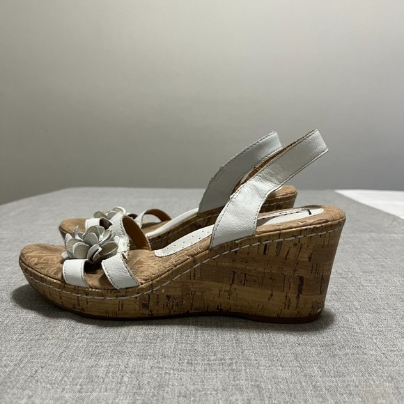 BOC Born Concept White Leather Wedge Sandals  Women's 7M  Strappy Sling back - Picture 9 of 11